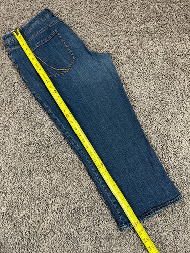 Sonoma Jeans Womens Size 36x22 Blue Denim Modern Fit Capri - Picture 8 of 10