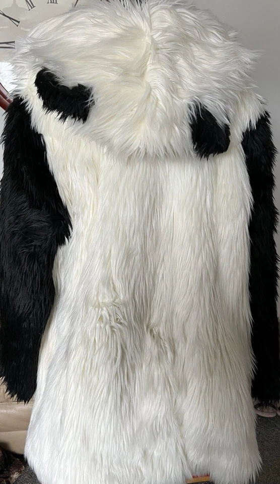 Abrigo Spirithoods. Panda. Talla L. Foto 2 de 4