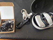 Meta Oculus Quest 2 128GB Bundle (case, link cable, and head strap)
