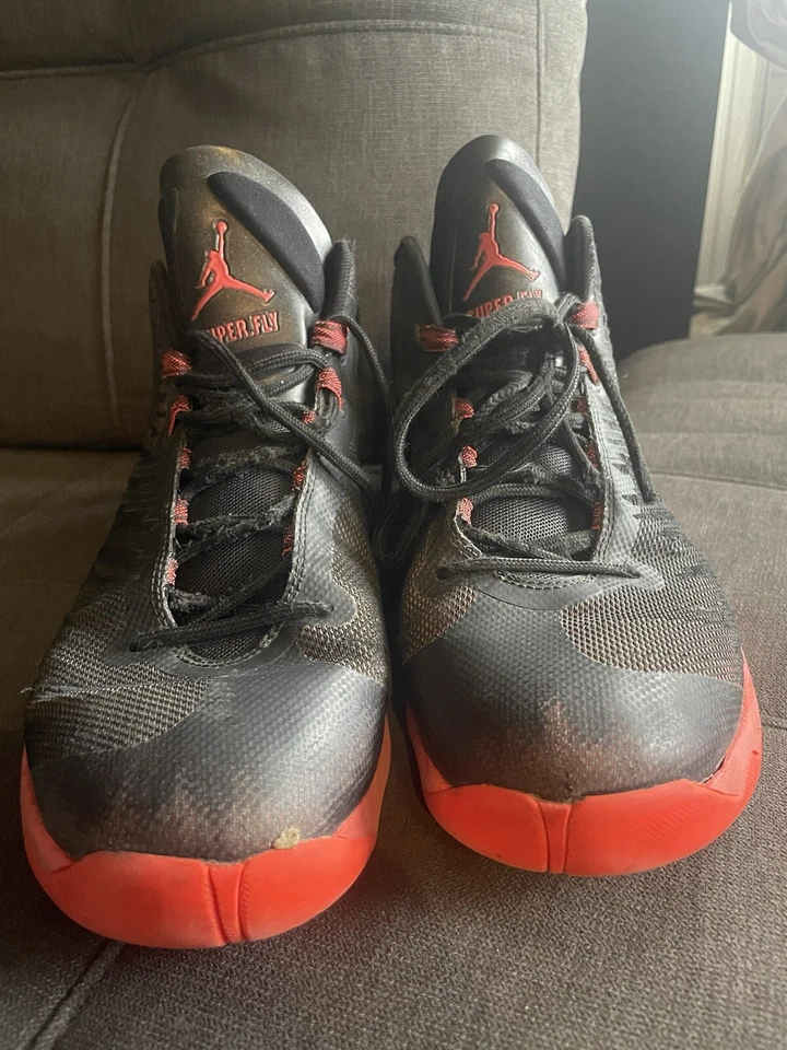 Zapatillas de baloncesto Jordan Super.Fly 5 'Bred' (2016), talla 12 (844677 003) Foto 3 de 4