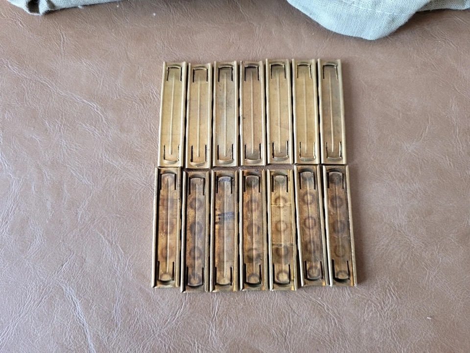 Clips pelacables Mauser 12 latón con bandolera 8 mm, 7,92x57, K98, M48 Gewehr 98 Foto 2 de 4
