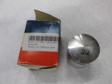 OEM NOS Kawasaki STD Piston 13001-004. J1 J1T J1TL J1TR J1TRL