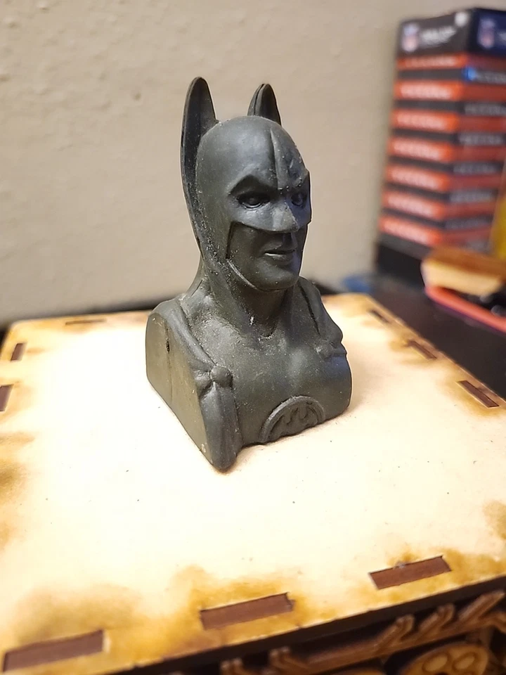 1997 BATMAN FIGURINE ERASER Batman & Robin DC Comics  - Image 2 of 4