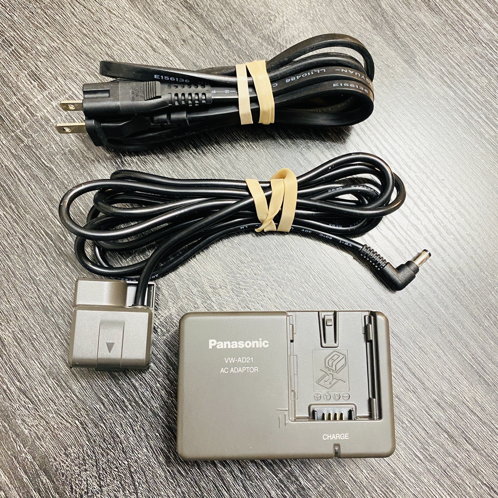 S 9.3v 1.2a To Camcorder
