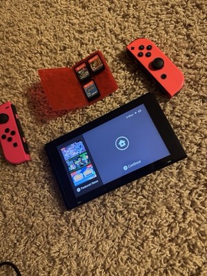 Nintendo Switch Great Condition, Comes With 3 Game Discs & Two Controller s 