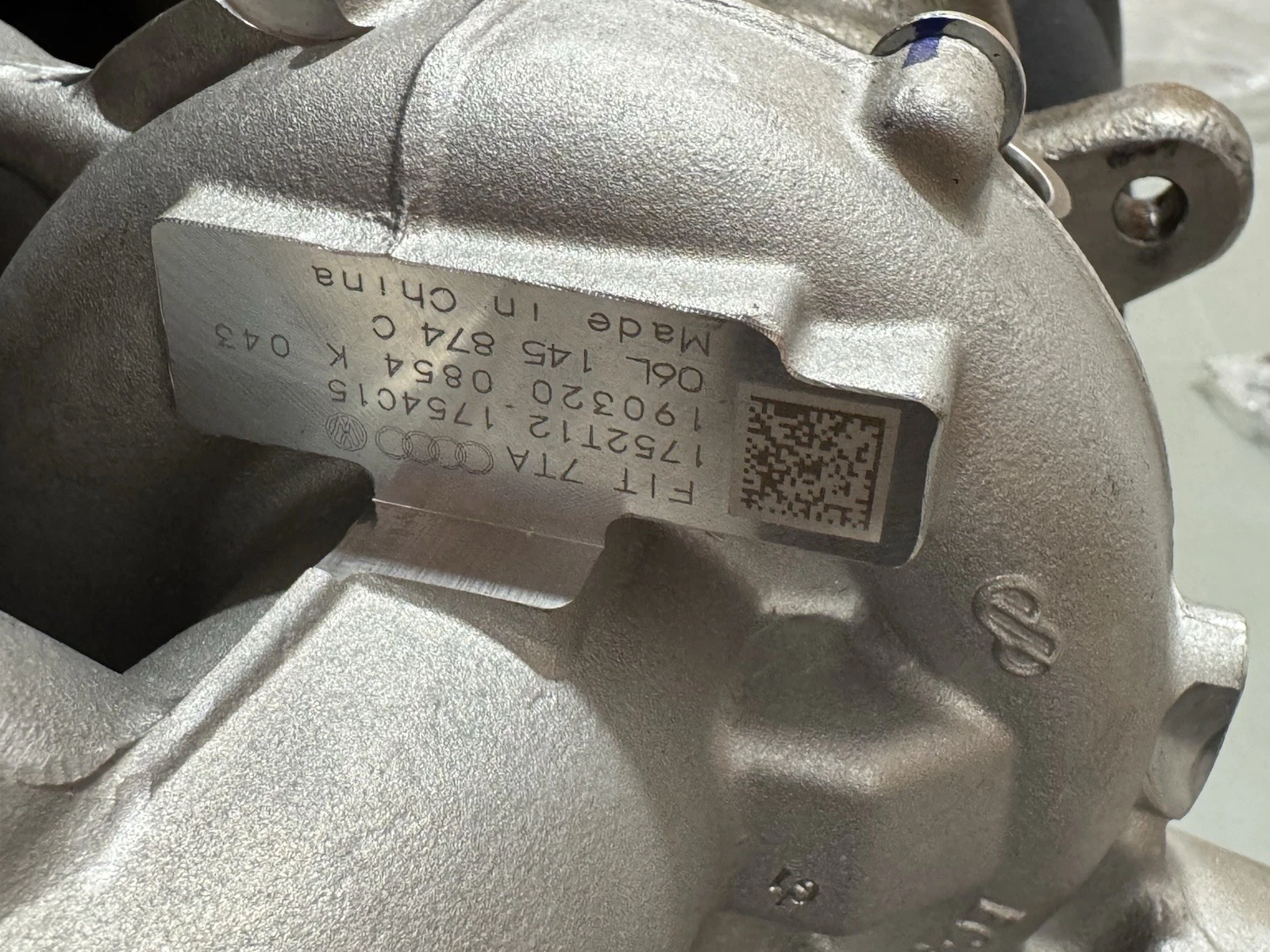 Mahle Audi Turbocharger 06l145874C 130950 With Turbo Kit KT111570E Brand New 9