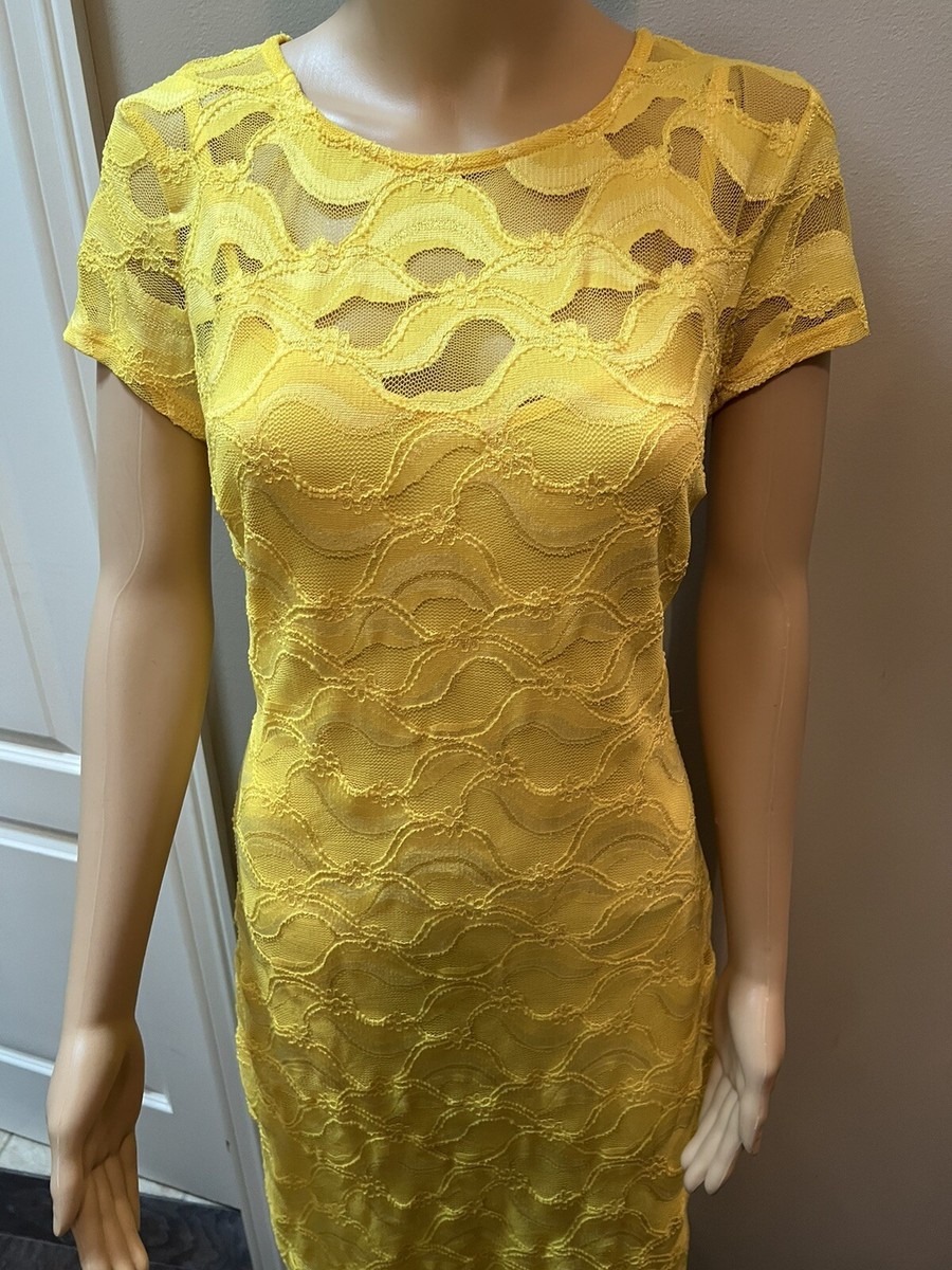 BEBE Yellow Lace Short-sleeve Dress with Built-in slip. SzL