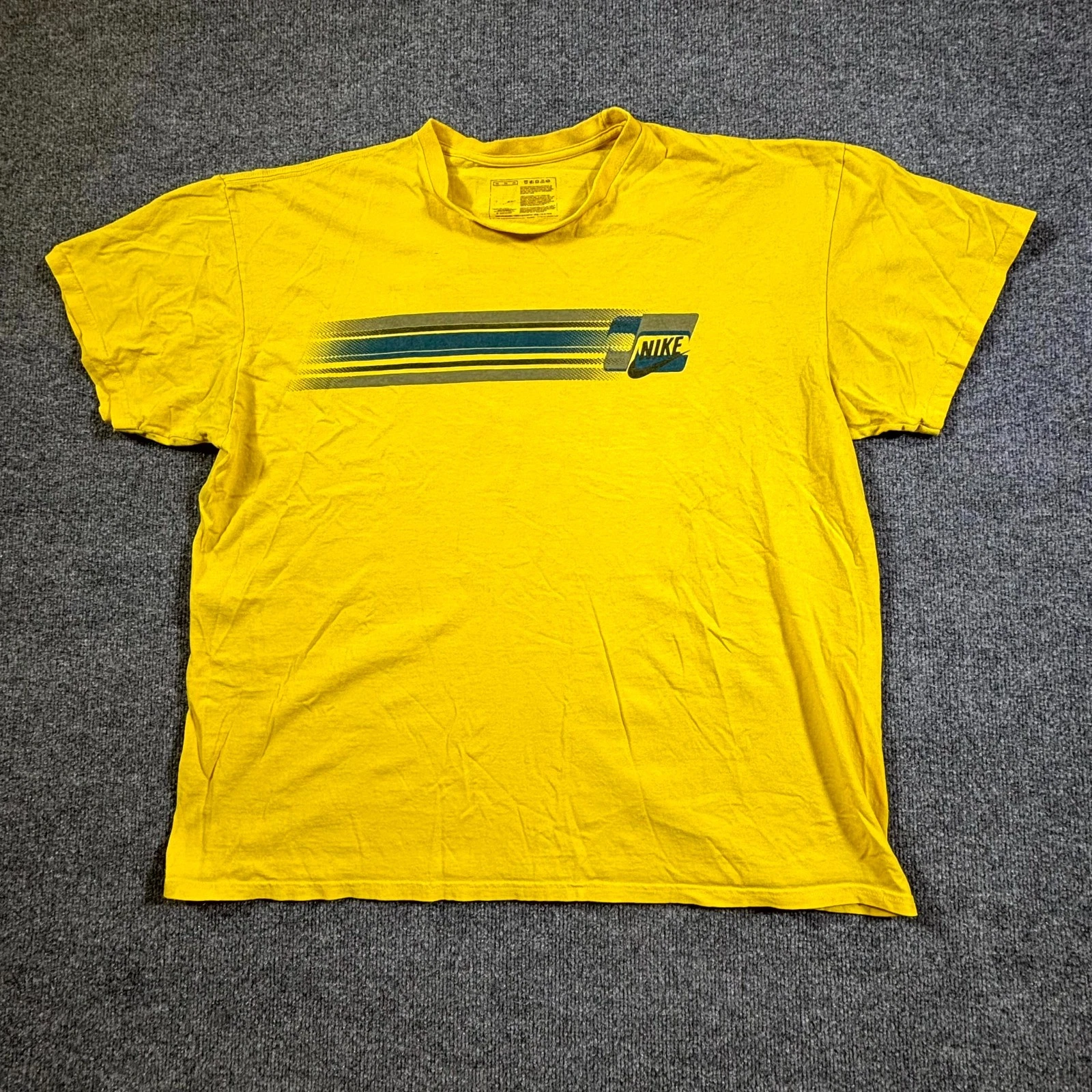 Nike T-Shirt Men's 2XL Yellow Cotton Casual Outdoor Summer Travel Crew Neck