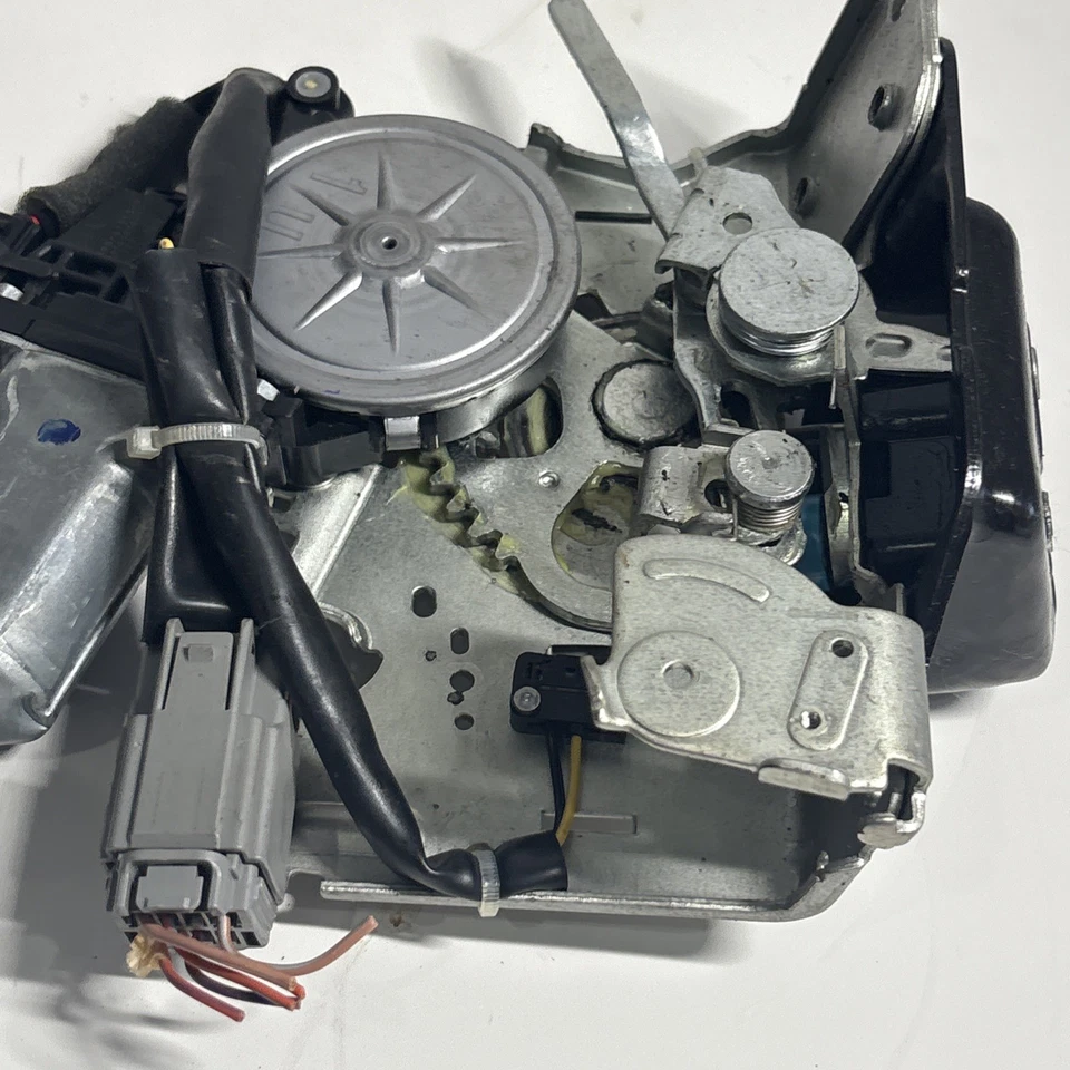 Jeep Cherokee 2015 puerta levadiza motor eléctrico bloqueo pestillo actuador A95-61313-A OEM Foto 3 de 4