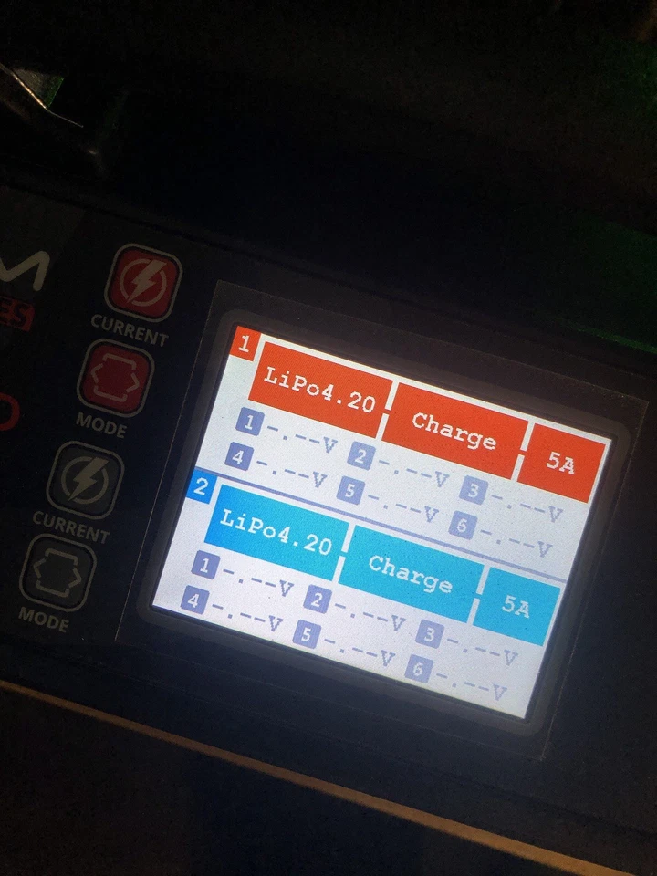 Venom Commercial Series Pro Power HD 2S-6S 600WX2 LiPo/LiHV Charger - Image 4 of 4