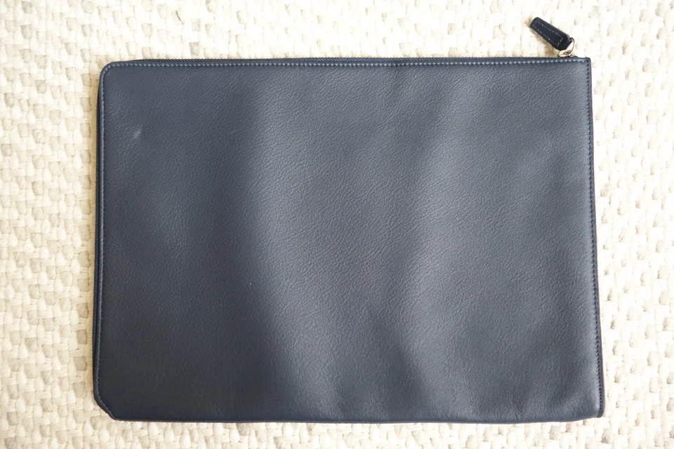 Leatherology Navy Blue Leather Gusseted Document and Laptop iPad Tablet Holder - Image 2 of 4