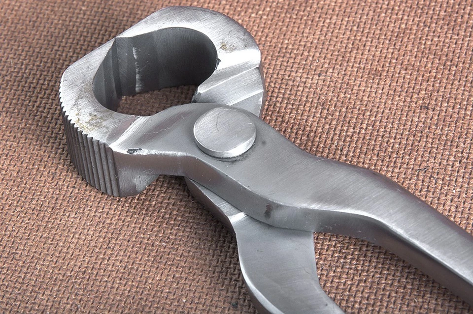 47RI 12" Hilason Horse Stable Care Farrier Tools Cutter Carbon Steel - Image 2 of 3