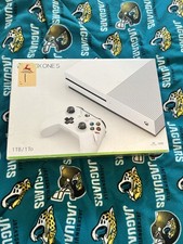 Xbox One S 1TB Console Bundle w Box Controlle...