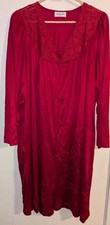 Red Vanity Fair Lace Collar Button Front NightGown Size L - Brand New