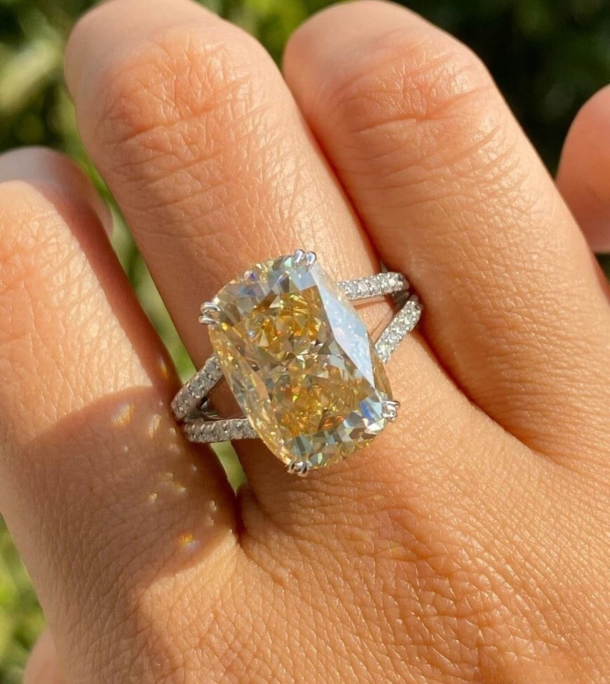 Anillo de diamantes de zafiro amarillo natural corte cojín de 12,50 quilates de oro blanco de 14 quilates talla 7 Foto 2 de 4