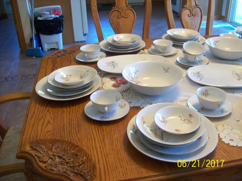 China de porcelana Royal Duchess 7 piezas lugar para campana de montaña de 8 y extra (67) Foto 4 de 4