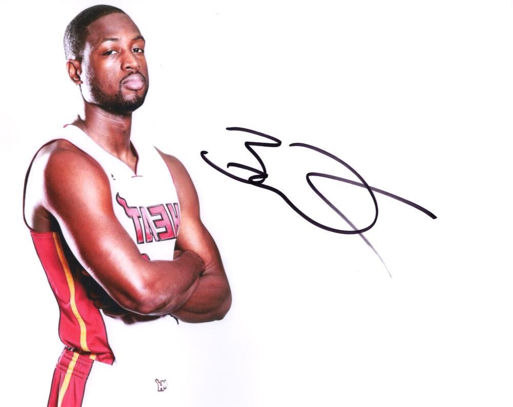 Dwyane Wade Signed Autograph 8x10 Photo - Miami Heat NBA Dwyane Wade Signed Autograph 8x10 Photo - Miami Heat NBA