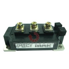 Mitsubishi NEW CM200DY-24NF Transistor IGBT Power Module 1.2kV 200A 1.13kW