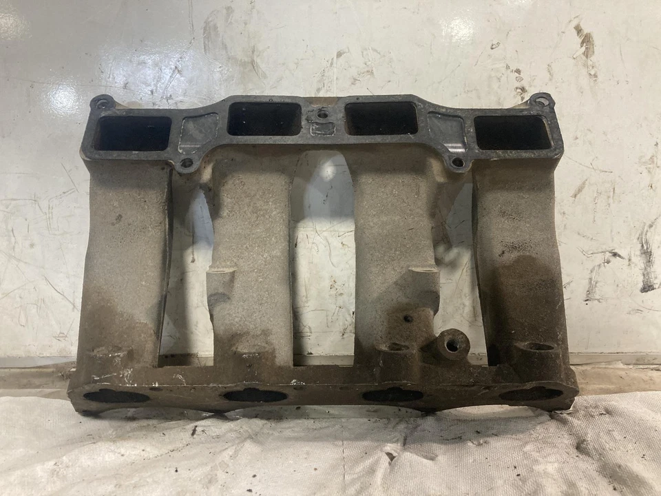Used Lower Engine Intake Manifold fits: 1996 Chrysler Sebring 2.0L 4 cylinder w/ — 第 2/4 张图片