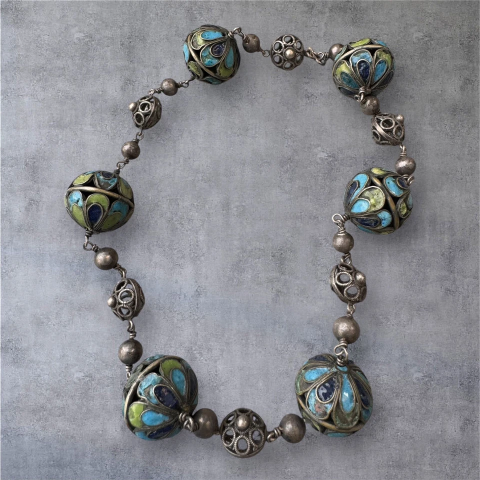 Collar de cuentas vintage artesanal de plata estilo cloisonné esmalte azul y verde Foto 3 de 4