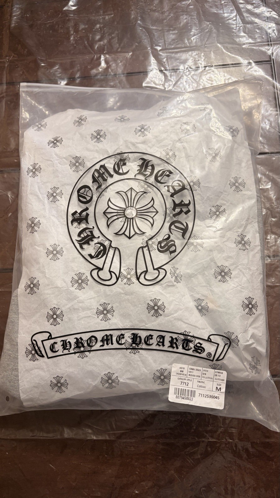 Gray Cross Patch Graphic Pullover Hoodie Pockets … - image 6