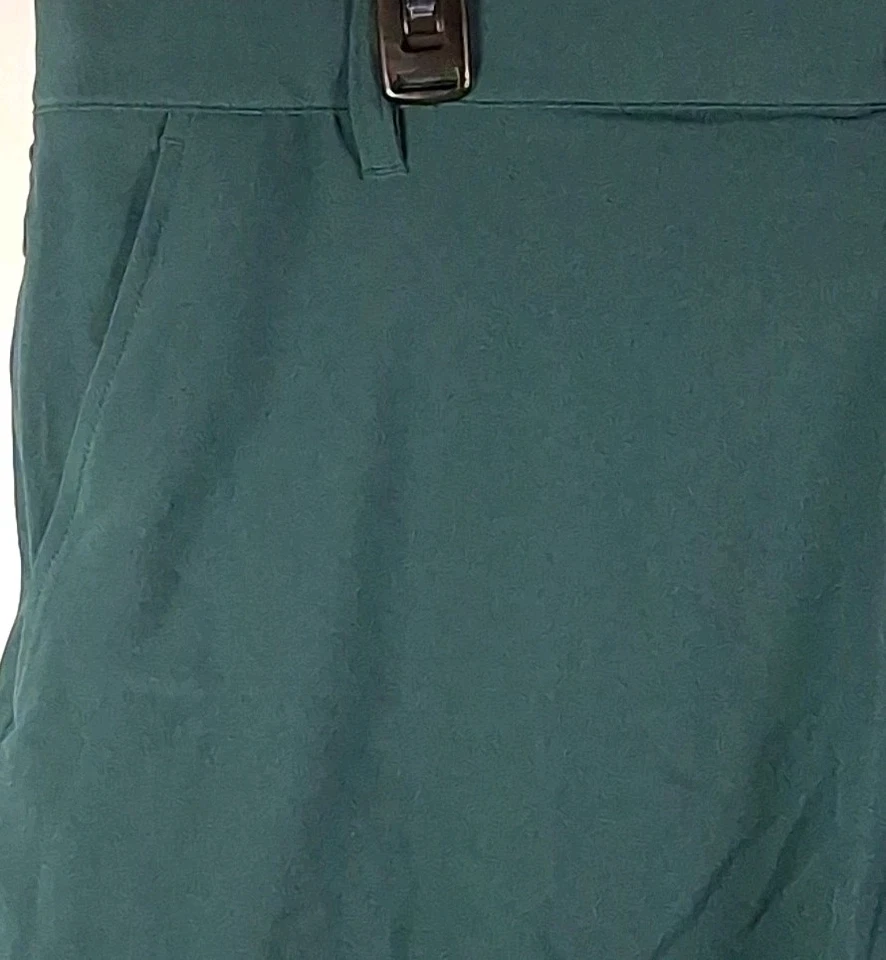 Pantalones Cortos de Golf Puma 101 Sólidos 7" Talla 40, Mirto Oscuro Foto 3 de 4