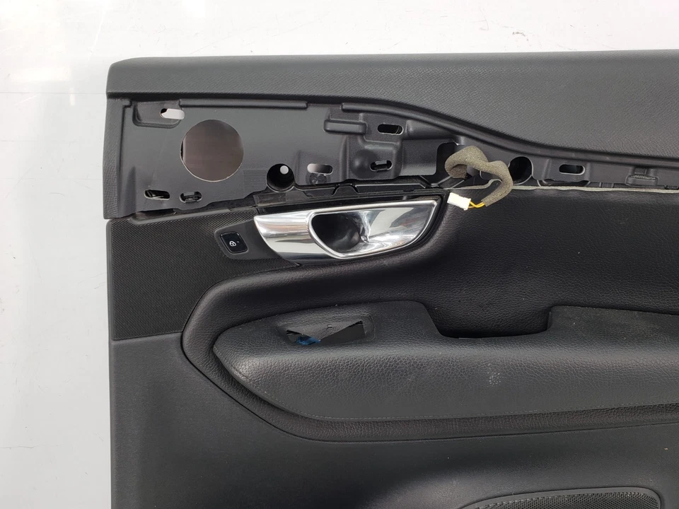 ✅ 16-22 OEM Volvo XC90 Panel de moldura de puerta interior pasajero trasero derecho cuero* Foto 3 de 4