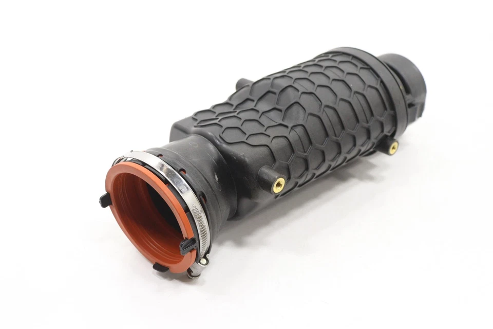 Volvo XC60 2018-2024 2,0 L motor admisión de aire tubo resonador fabricante de equipos originales 31474846 Foto 2 de 4