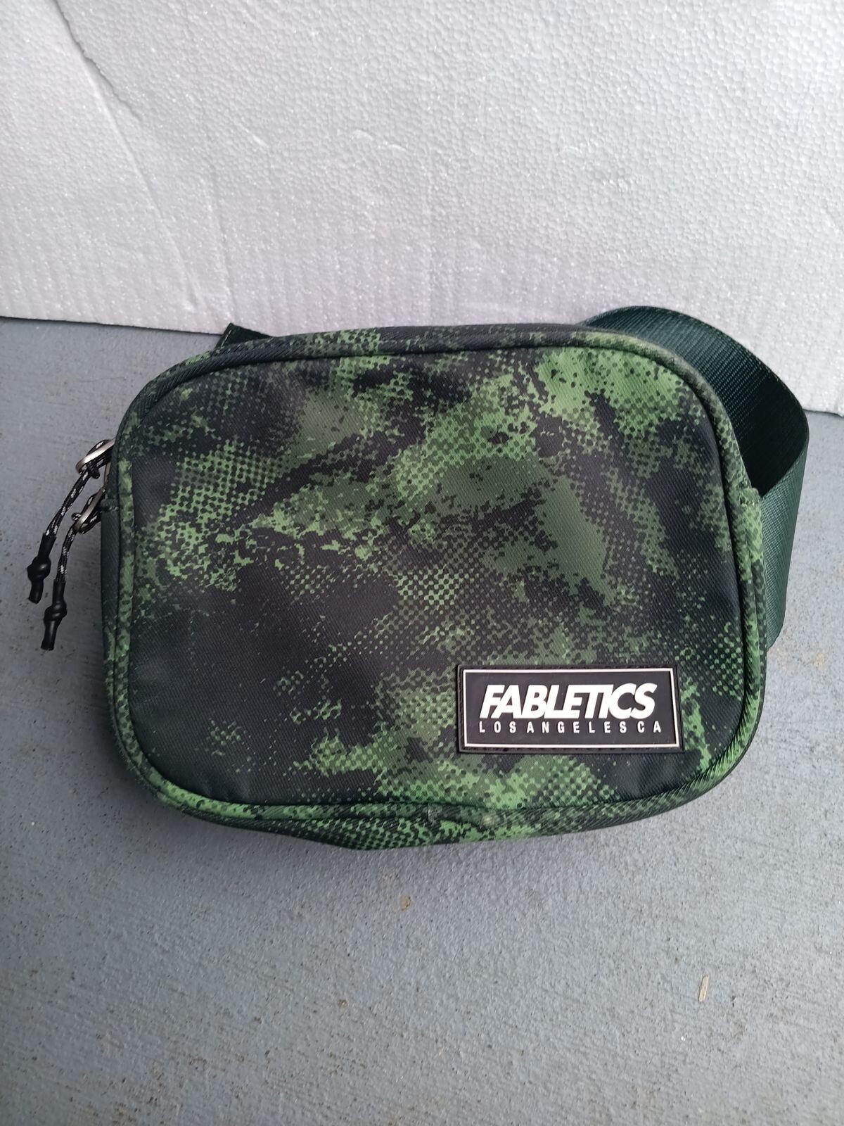 Fabletics Belt Bag NEO OLIVE AMBIENT NOISE