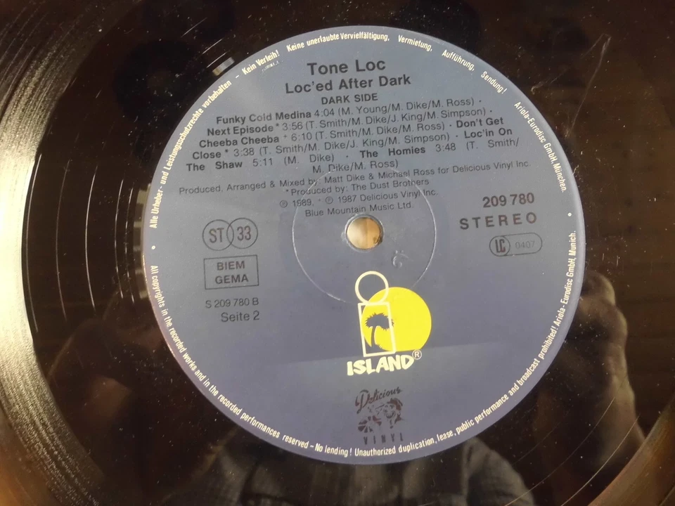 TONE-LOC LP: Lōc'ed After Dark (EUROPE; Island Records – 209 780) - Bild 4 von 4