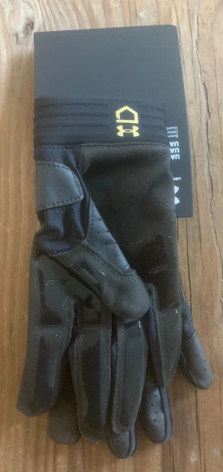 Guantes de bateo Under Armour UA Motive - negros/dorados - para mujer talla mediana Foto 4 de 4