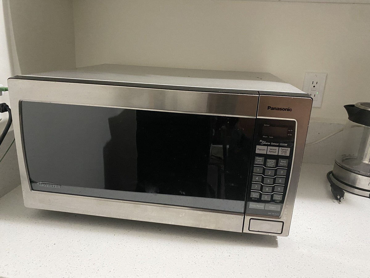 Panasonic NN-SA651S Stainless Steel Microwave Oven 1.2 cu. ft