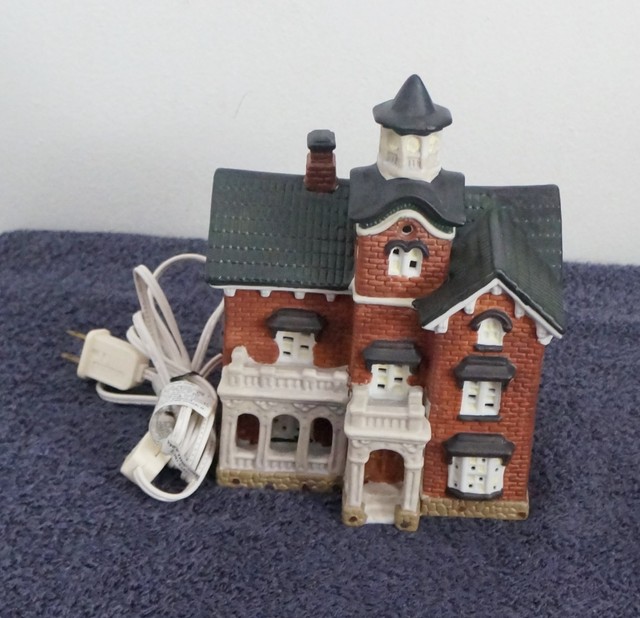 Dickens Keepsake Porcelain Lighted House eBay