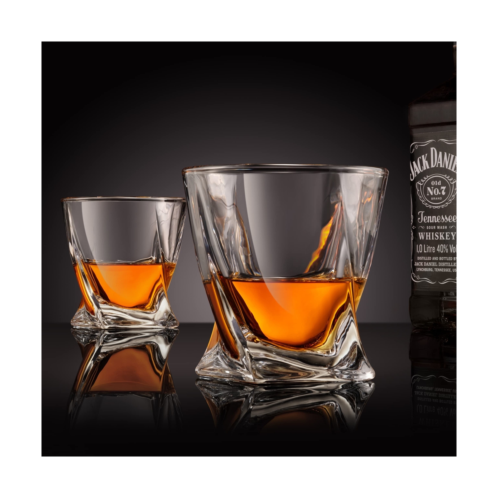 VENERO Crystal Whiskey Glasses, Set of 4 Rocks Glasses in SatinLined