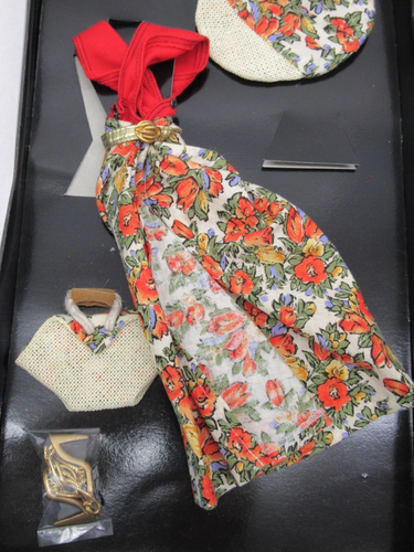 ASHTON DRAKE Gene Marshall CRIMSON SUN doll outfit in box - Picture 5 of 6