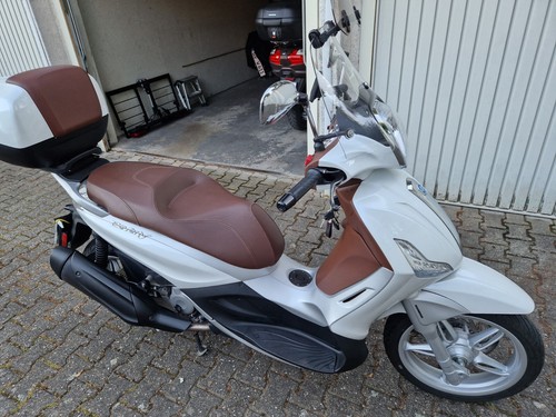 Motorroller Beverly 350ccm 30 PS Euro 4 - Bild 6 von 10
