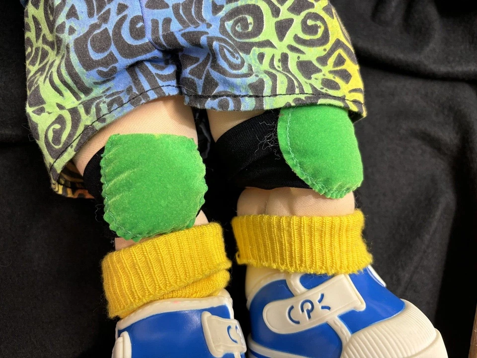 Cabbage Patch Kid “First Edition” Hasboro Vintage Skateboarder Clothes &Shoes - Image 4 of 4