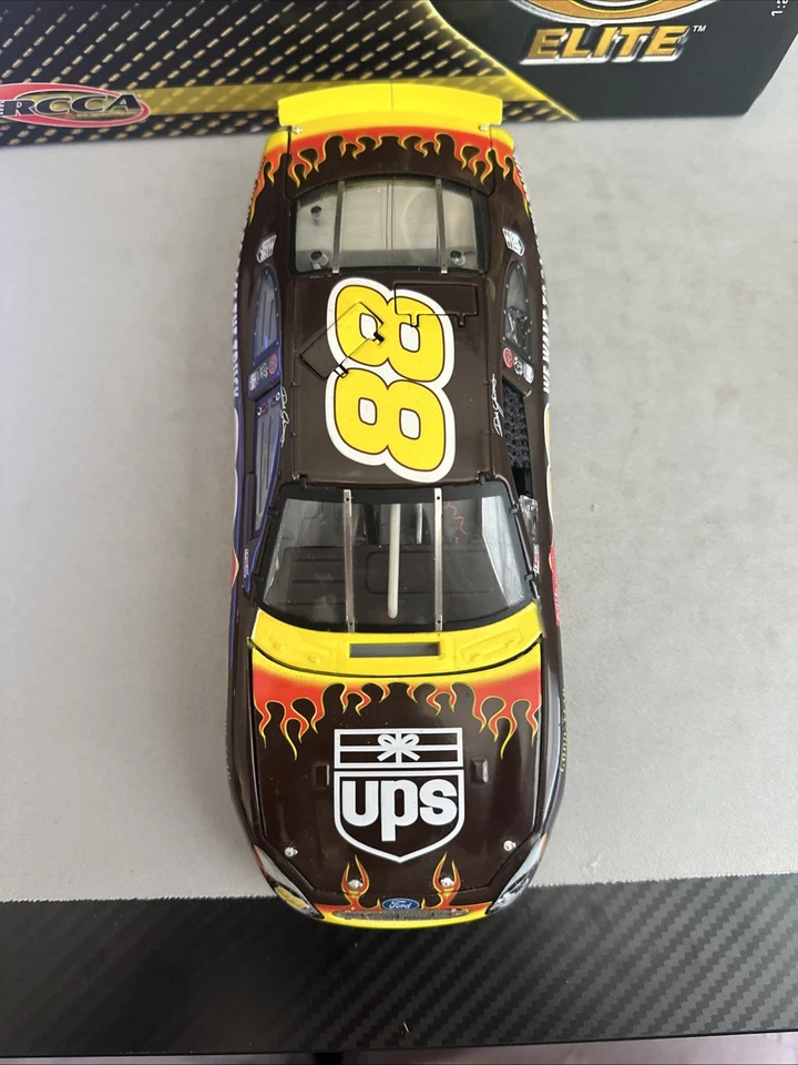 Dale Jarrett #88 UPS Race The Truck 2001 1/24 acción Nascar diecast Foto 3 de 4