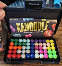 Educational Insights Kanoodle Brain Teaser Puzzle Game w/ Case !!!