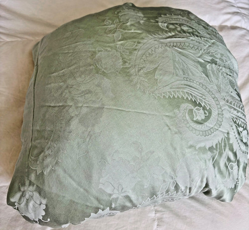 Bella Notte bedding queen duvet in Seaglass (pre-owned)