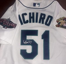 ICHIRO SUZUKI AUTOGRAPHED SEATTLE MARINERS 2001 MITCHELL & NESS JERSEY