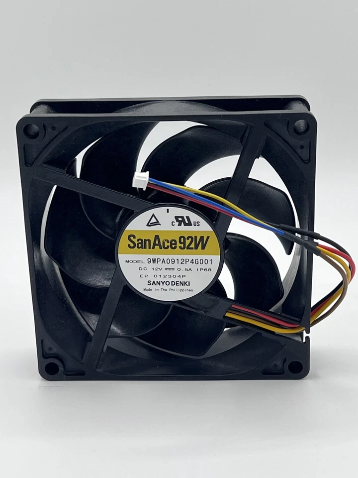 LOTE de 28 ventiladores industriales impermeables Sanyo Denki 9WPA0912P4G0011 BLDC IP 68 Foto 2 de 4