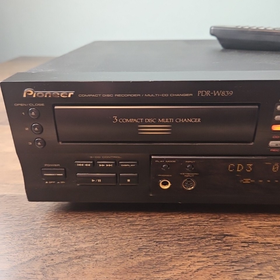Pioneer PDRW839 Compact Disc Recorder/Multi 3 CD Charger Combo W