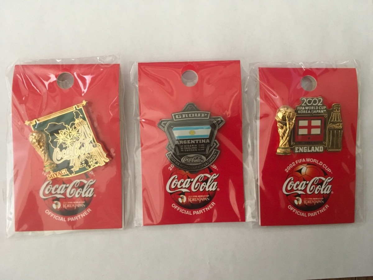 2002 FIFA WORLD CUP JAPAN COCA COLA PIN BADGE 3 PINS | eBay