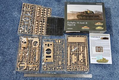 Eduard 1:35 Pz.Kpfw.VI Ausf.B Tiger II Bausatz #3715