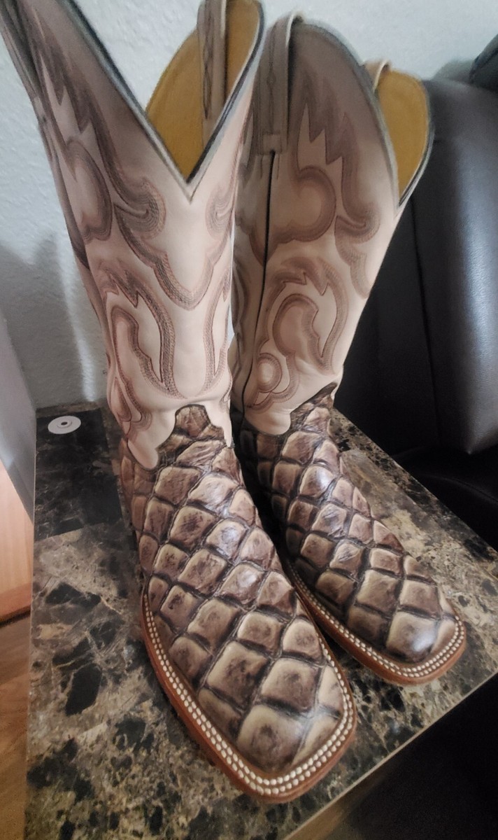 Cavender\'s Men\'s Western Boots in Taupe and Brown Looking for a gift they main image 3