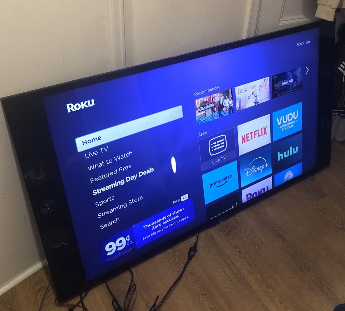 Sony XBR 65X900A 3D + 4K TV + Built n Sound System 65 Inch Mark On