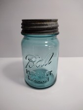 Attn; Collectors: Vtg Ball Blue PERFECT MASON Pint 16 oz Jar Original Zick Lid.