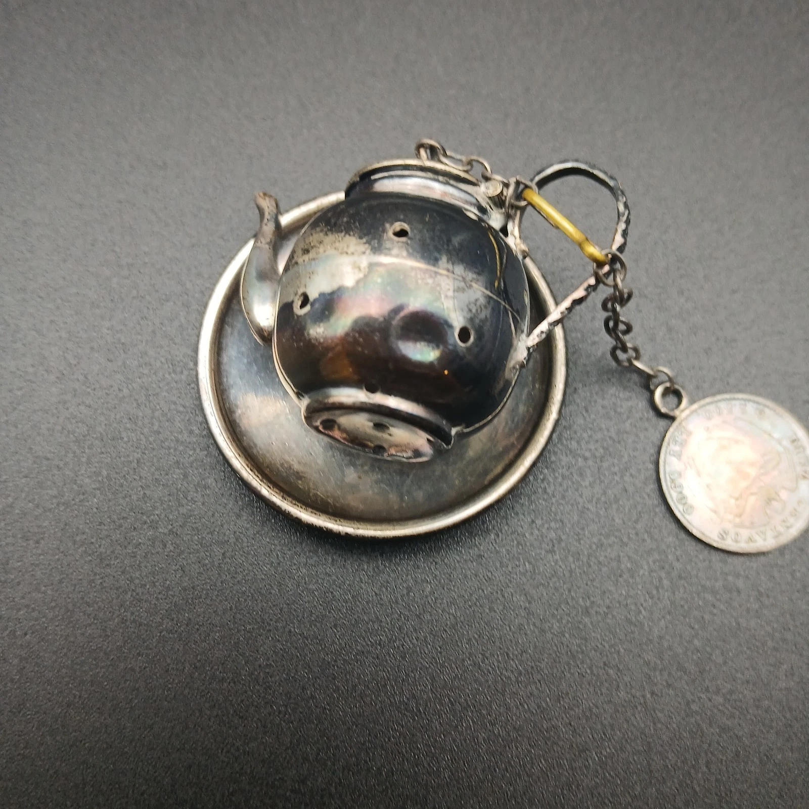 900 Silver Tea Ball Infuser in Teapot Shape With Republic De Colombia Coin
Opens in a new window or