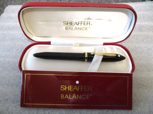 PENNA A SFERA ROLLER SHEAFFER BALANCE WHITE DOT BLACK con SCATOLA + LIBRETTO - NECESSITA DI RICARICA - Foto 1 di 24